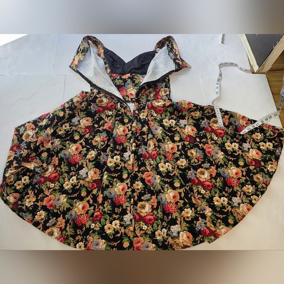 Lindy Bop fit and flair dress, floral, circle skirt, sleeveless, small - Picture 11 of 16